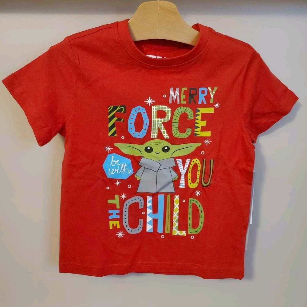 🆕️ Christmas Yoda T-Shirt - 4